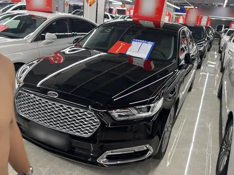 Ford Taurus, 2016