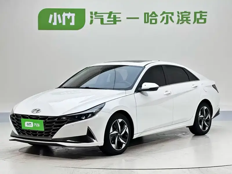 Hyundai Elantra, 2023
