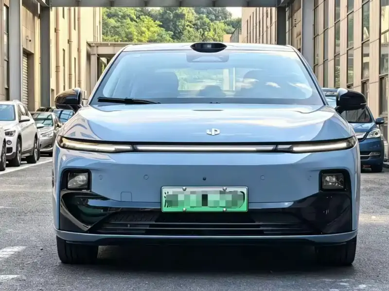 Leapmotor B01, 2025