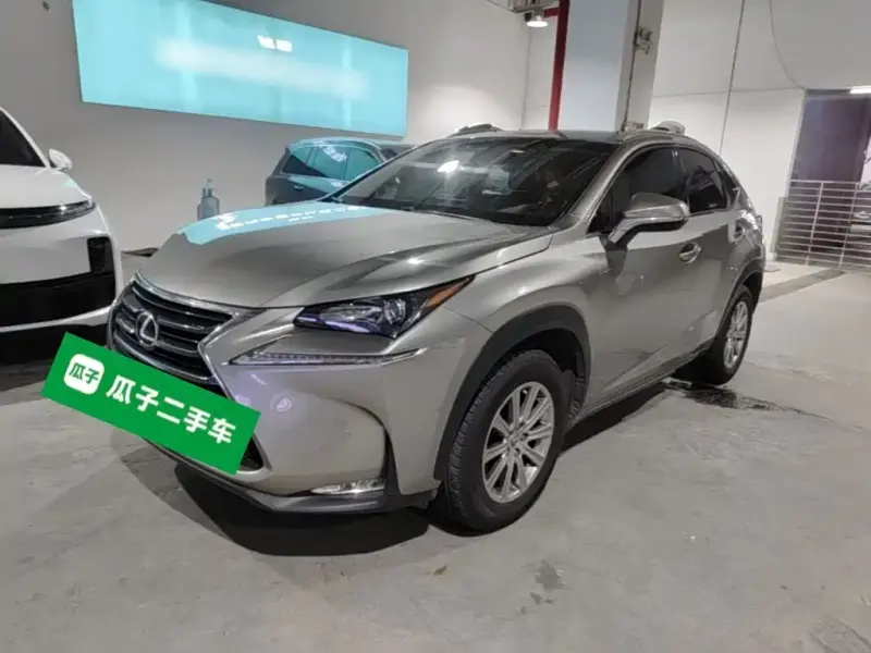Lexus NX, 2015