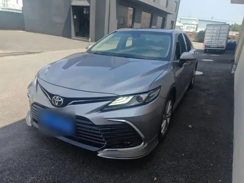 Toyota Camry, 2022 — фото 1