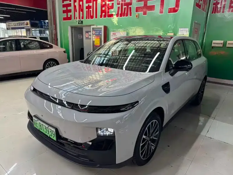 Leapmotor B10, 2025