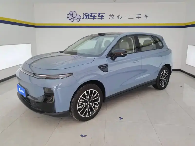 Leapmotor B10, 2025