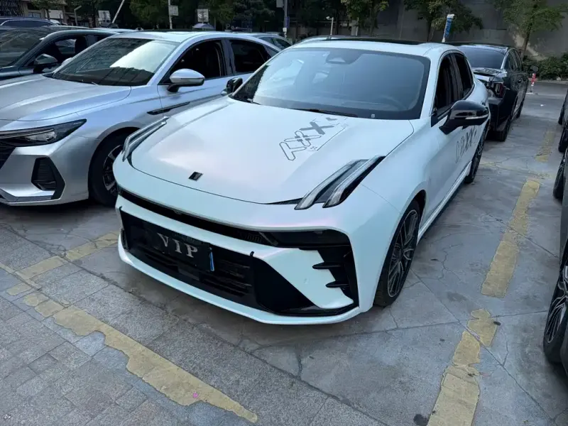 Lynk & Co 03, 2025