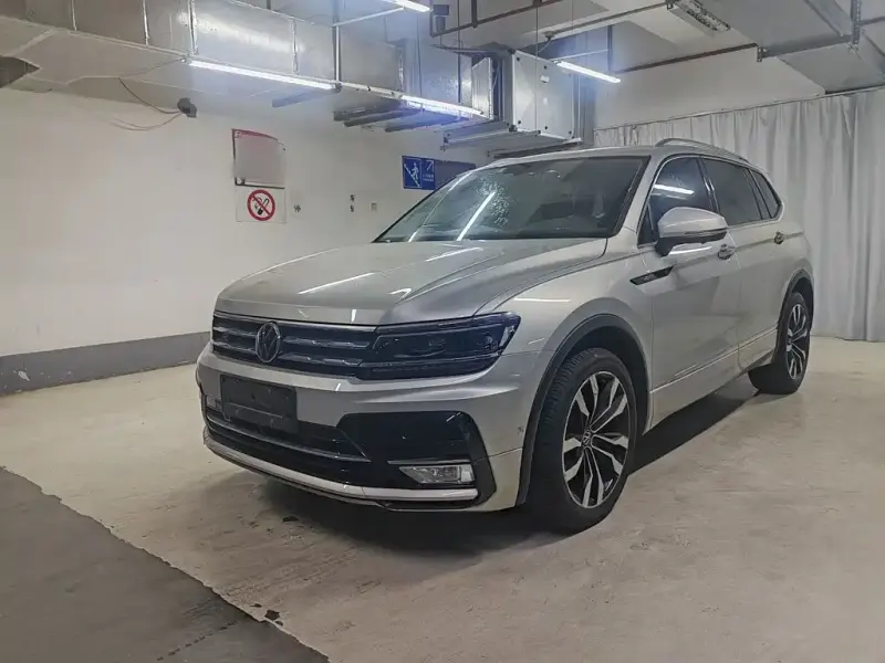 Volkswagen Tiguan L, 2021 — фото 1