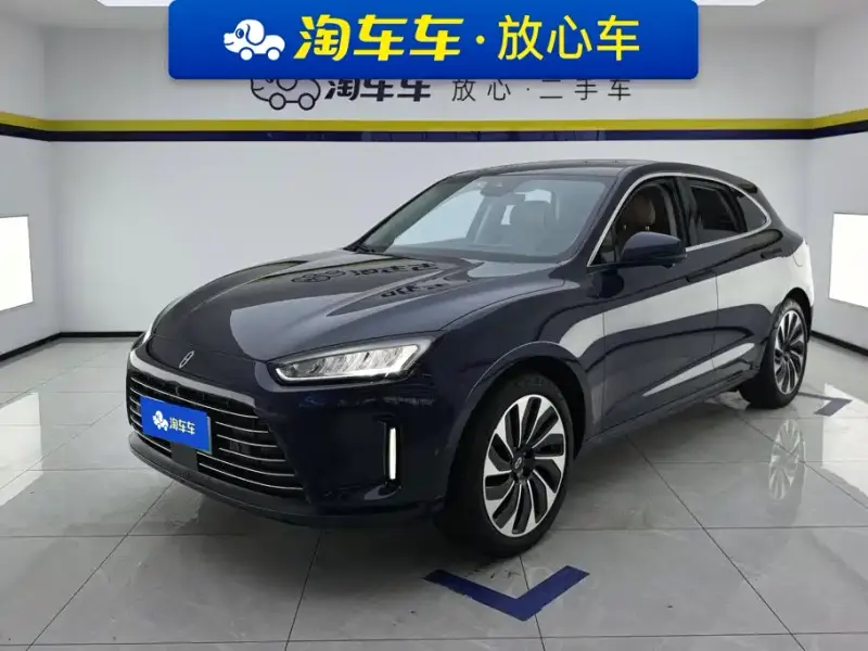 AITO M5, 2022
