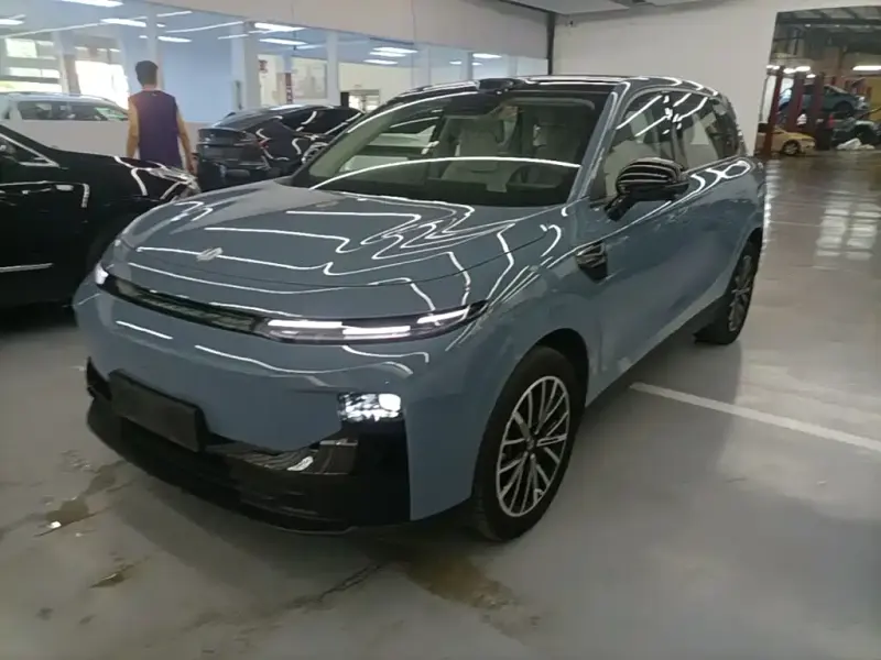 Leapmotor B10, 2025