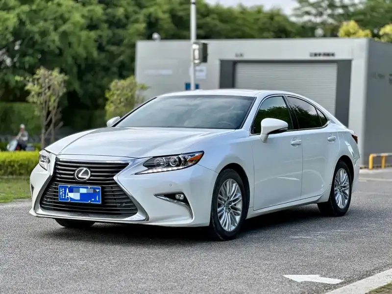 Lexus ES, 2018