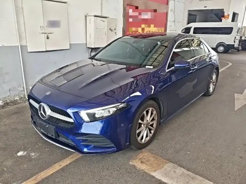 Mercedes-Benz A-Class, 2020 — фото 1