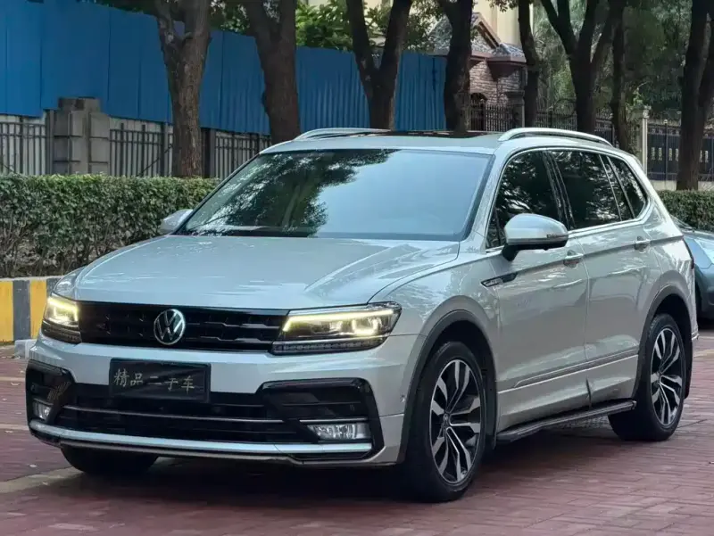 Volkswagen Tiguan L, 2021 — фото 1