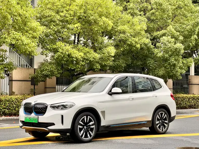 BMW iX3, 2021