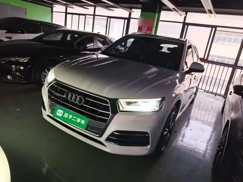 Audi Q5L, 2019