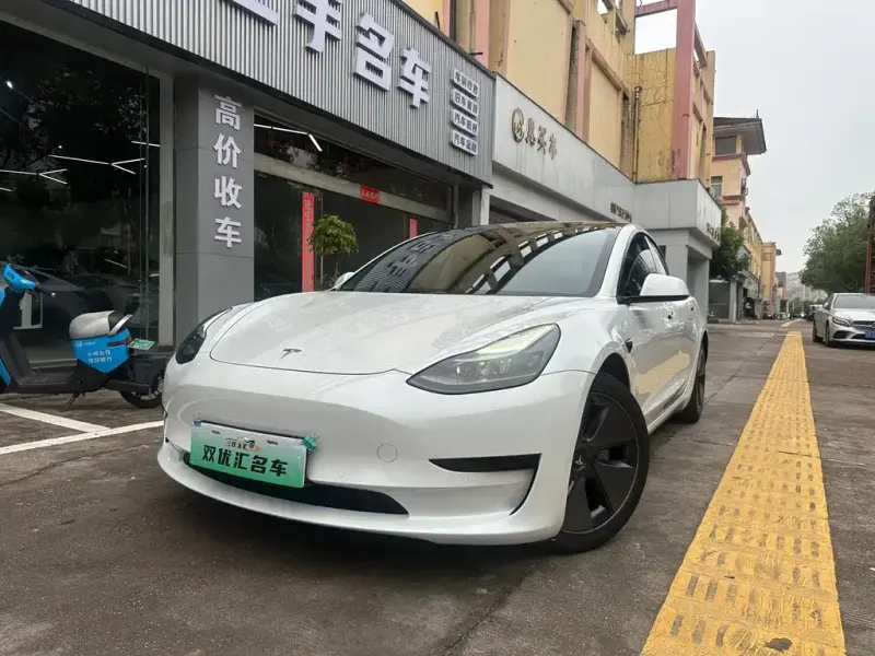Tesla Model 3, 2020