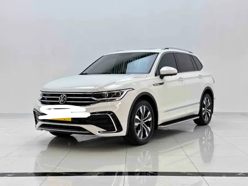 Volkswagen Tiguan L, 2021 — фото 1