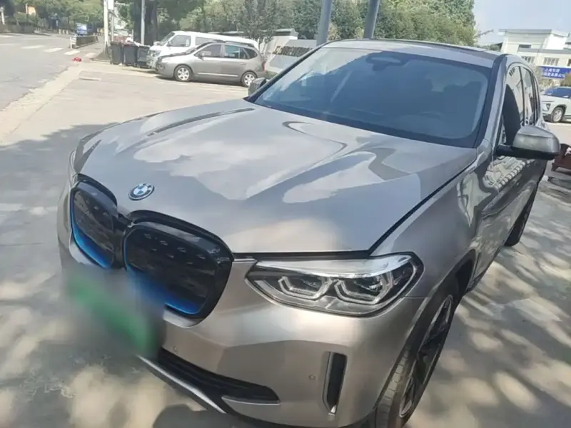 BMW iX3, 2021