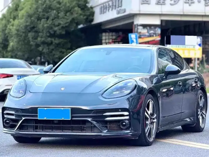Porsche Panamera, 2014