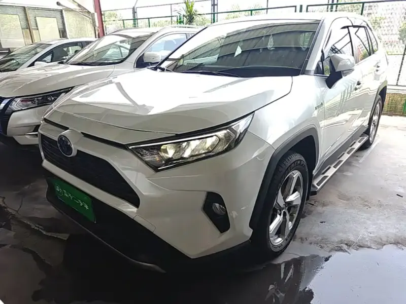 Toyota RAV4, 2023 — фото 1