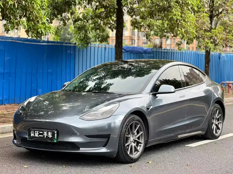 Tesla Model 3, 2022