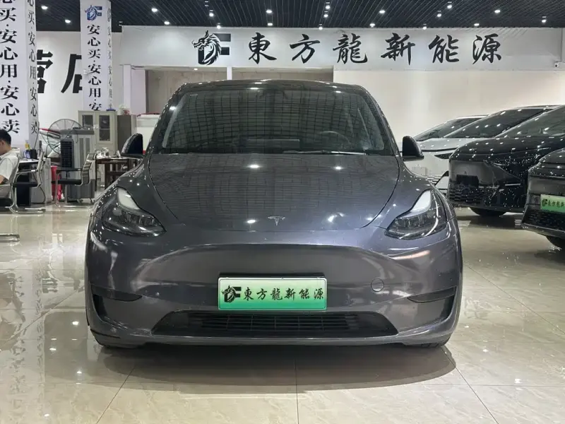 Tesla Model Y, 2023
