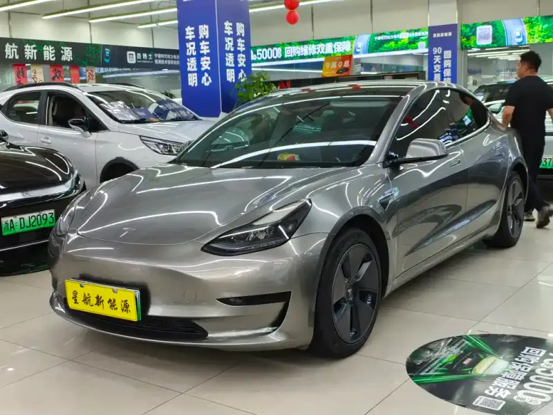 Tesla Model 3, 2023