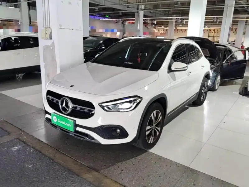 Mercedes-Benz GLA, 2023 — фото 1