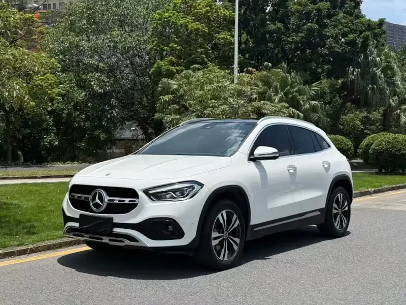 Mercedes-Benz GLA, 2023 — фото 1