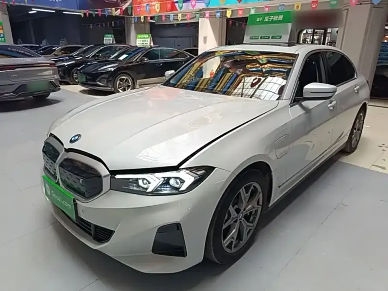 BMW i3, 2023