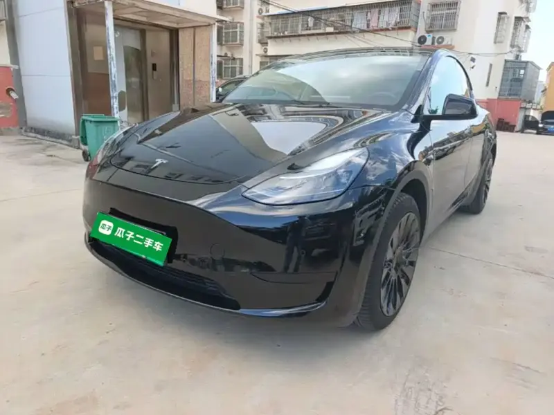 Tesla Model Y, 2023