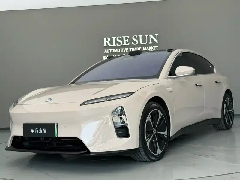 NIO ET5, 2025