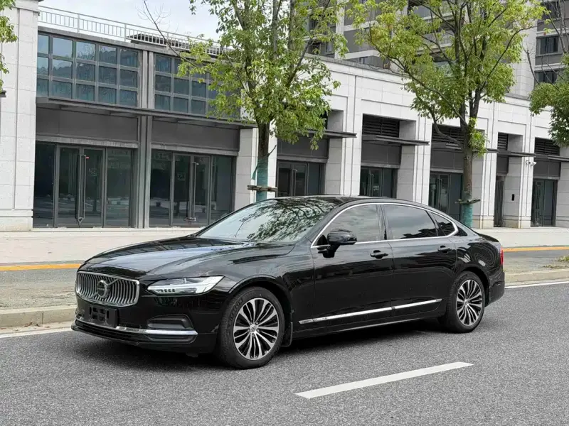 Volvo S90, 2023