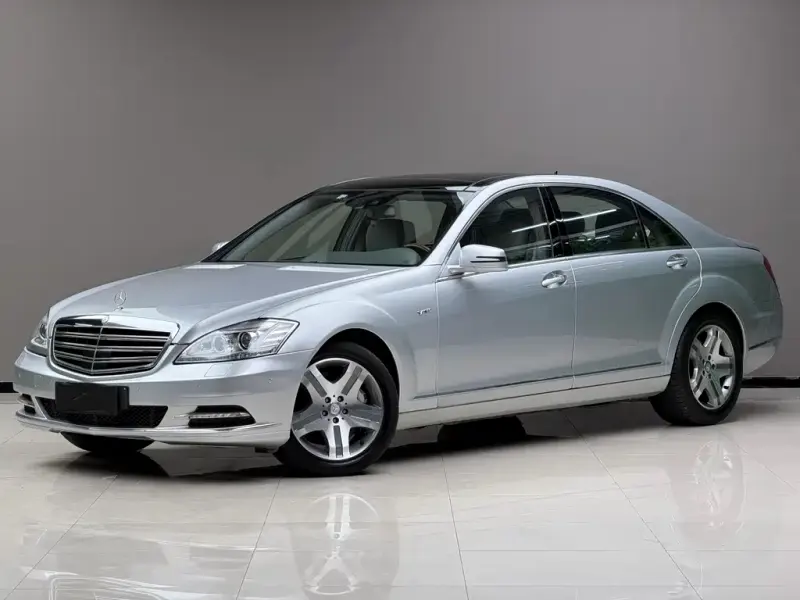 Mercedes-Benz S-Class, 2009