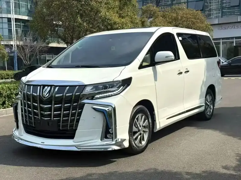 Toyota Alphard, 2015