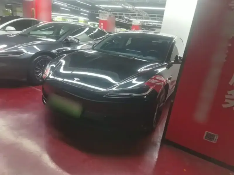 Tesla Model 3, 2024