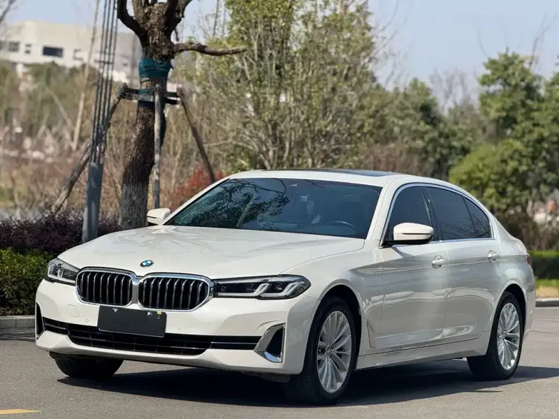 BMW 5 Series, 2022