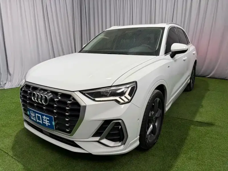 Audi Q3, 2023