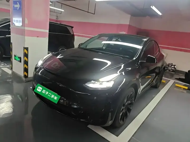 Tesla Model Y, 2023