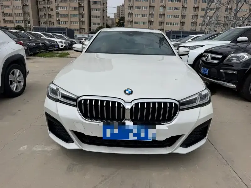 BMW 5 Series, 2022