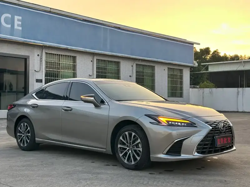 Lexus ES, 2026
