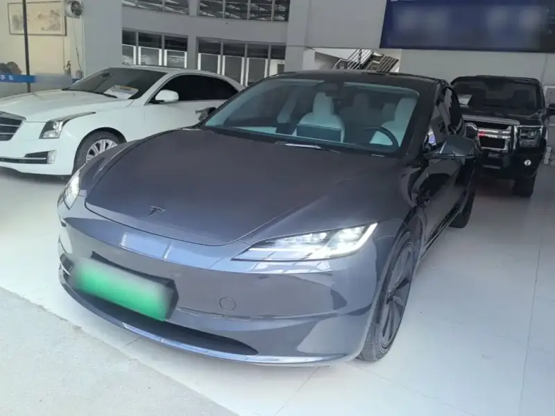 Tesla Model 3, 2024