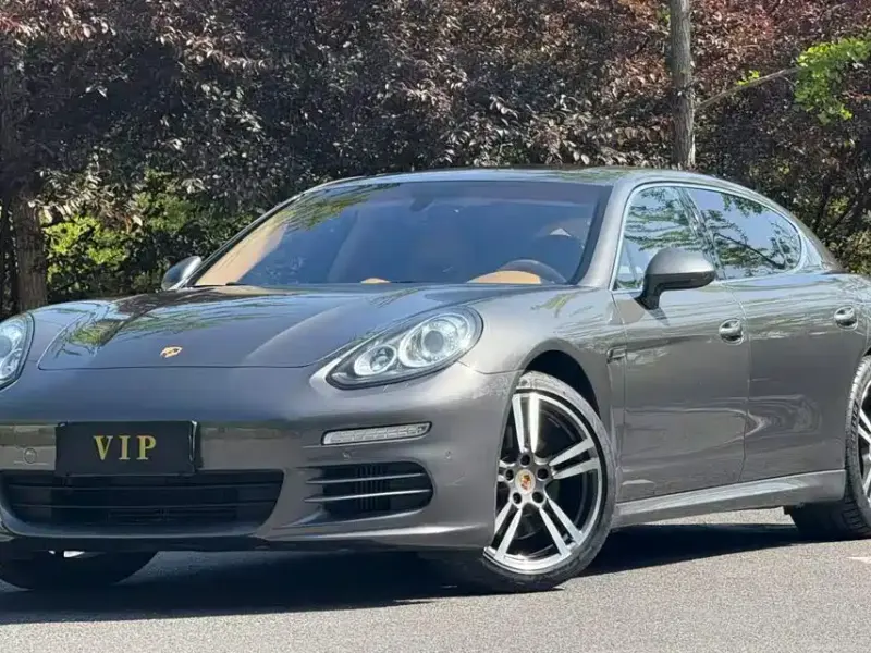 Porsche Panamera, 2015