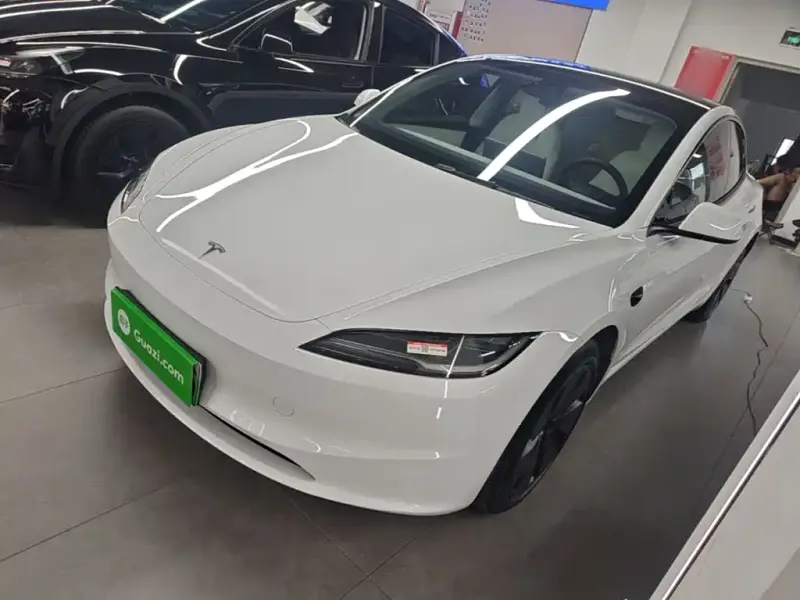 Tesla Model 3, 2024