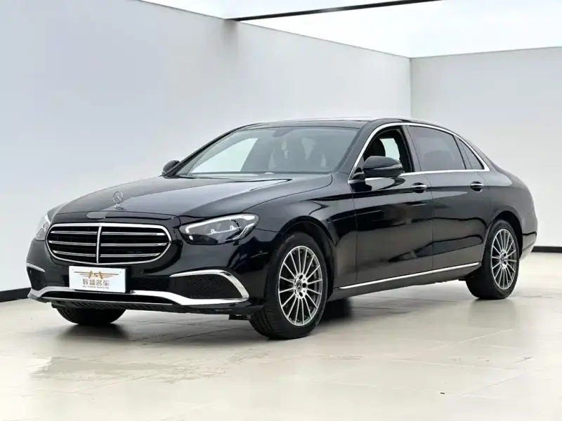 Mercedes-Benz E-Class, 2022 — фото 1