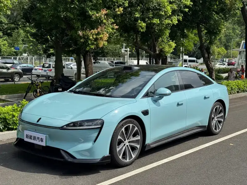 Luxeed Zhijie S7, 2025
