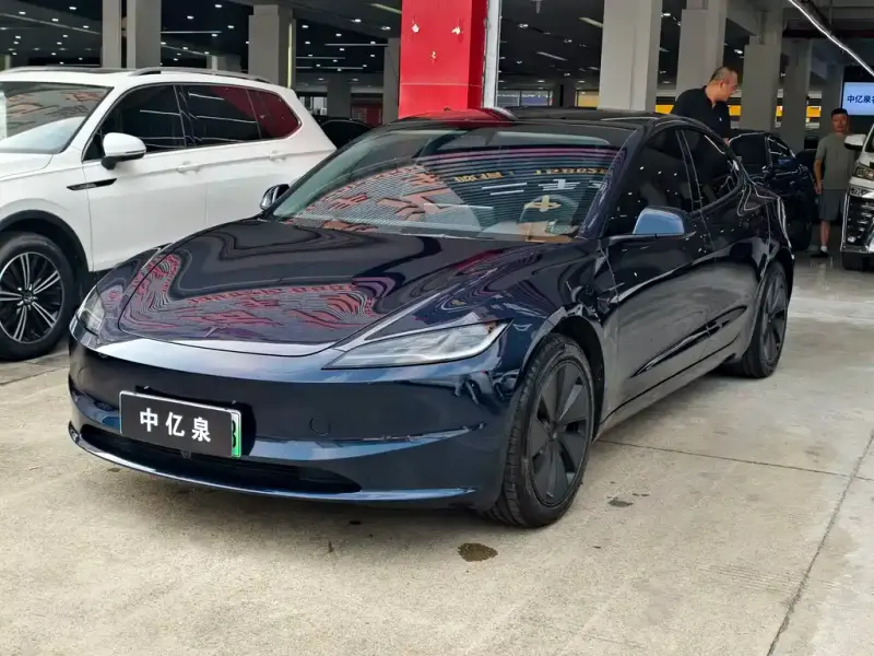 Tesla Model 3, 2026