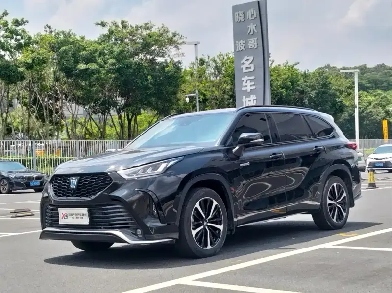 Toyota Crown Kluger, 2023