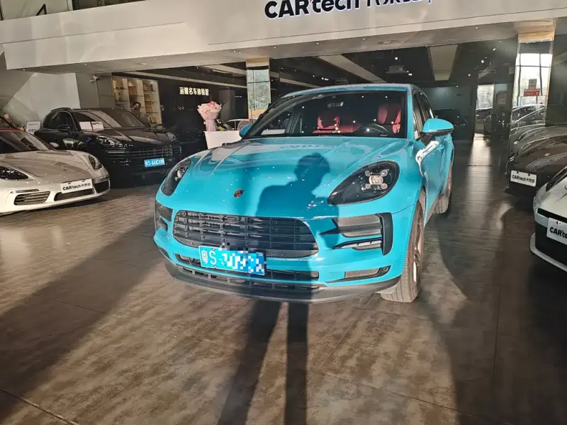 Porsche Macan, 2021