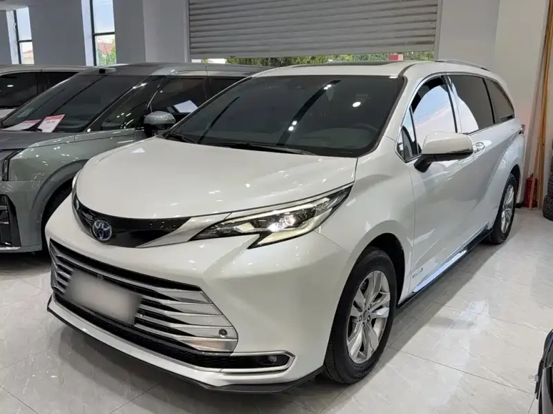 Toyota Sienna, 2022