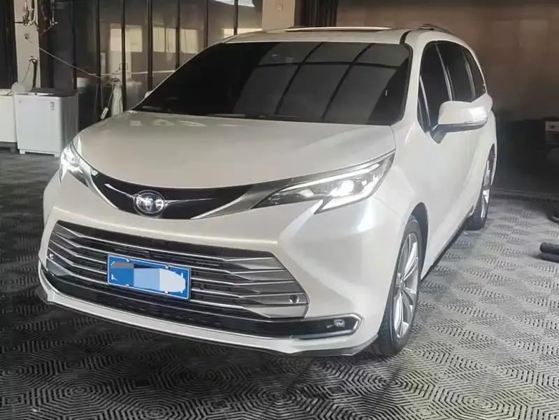 Toyota Sienna, 2023
