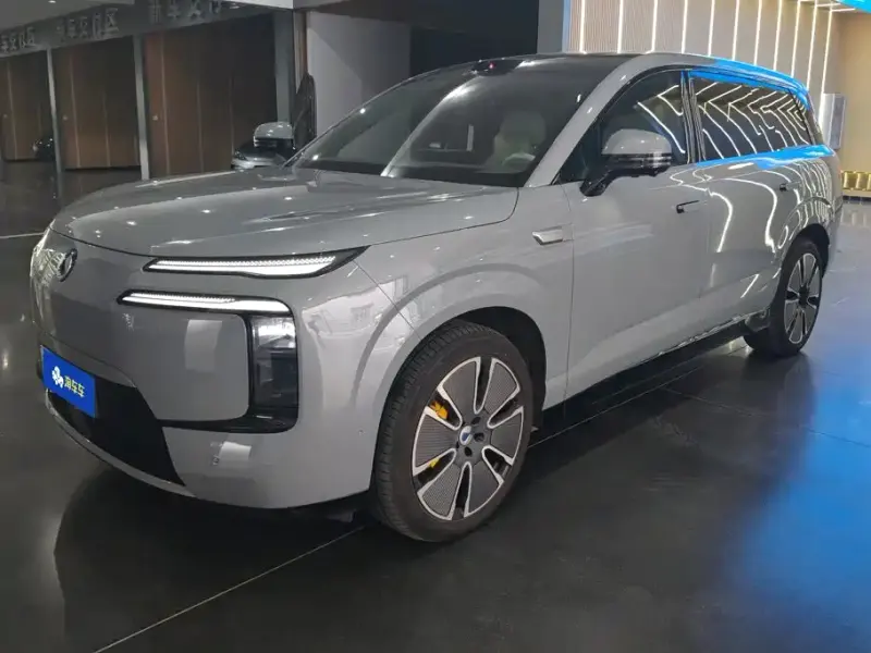 Denza N8L, 2025