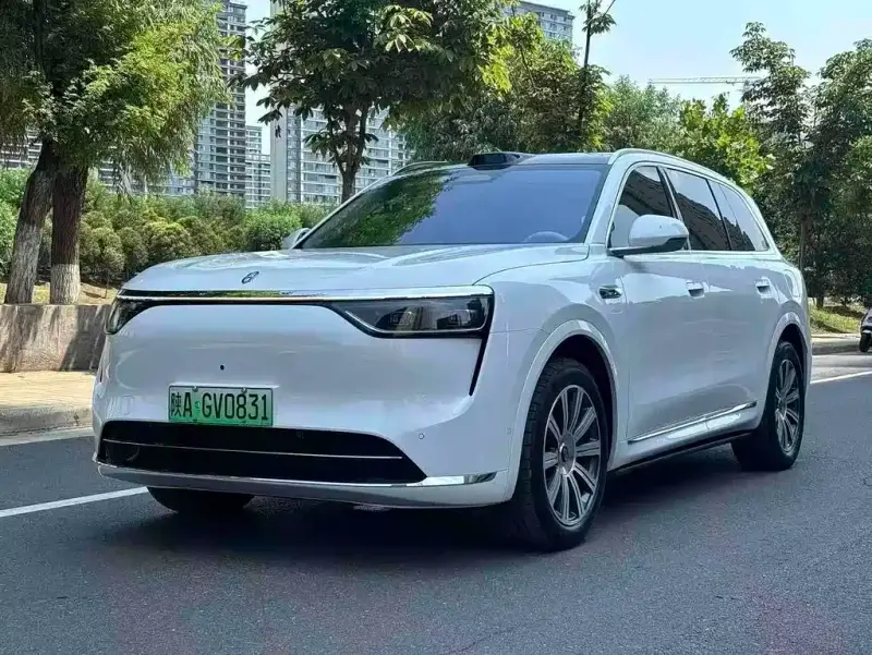 AITO M8, 2025